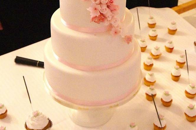 Weeding Cake