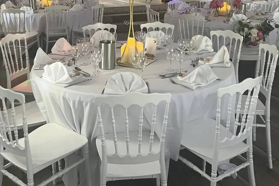 Interieur, tables décorés