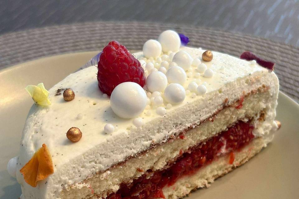 Wedding cake framboise yuzu