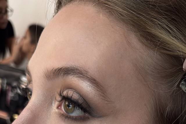 Glam nude
