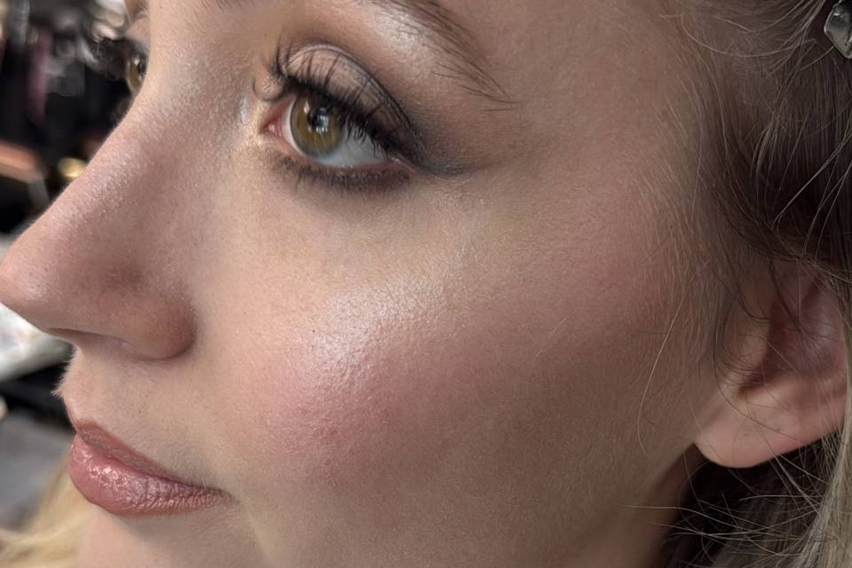 Glam nude