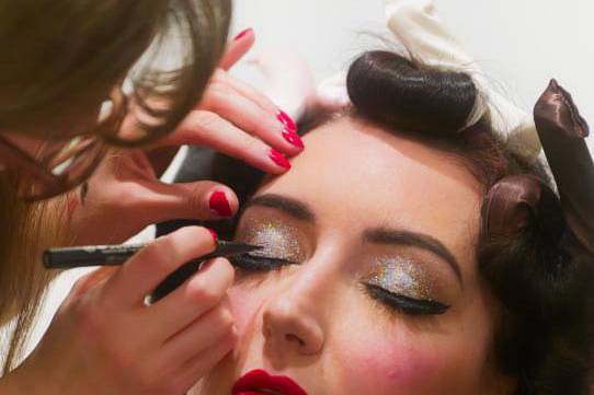 Maquillage pailletée glamour
