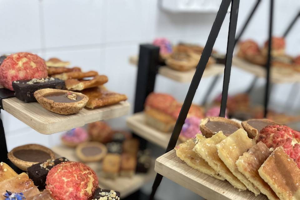 Pièce montée de desserts