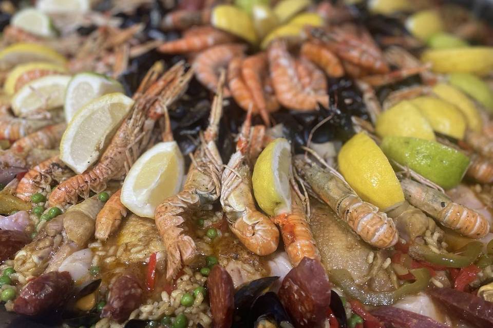 Une paella royale