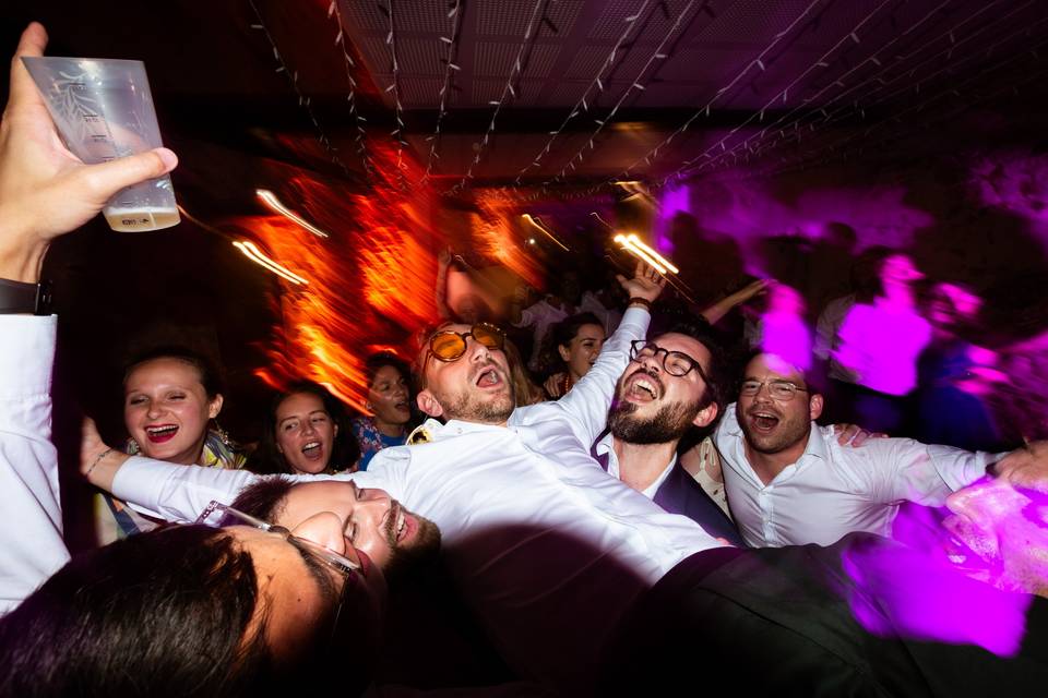 La soirée bat son plein