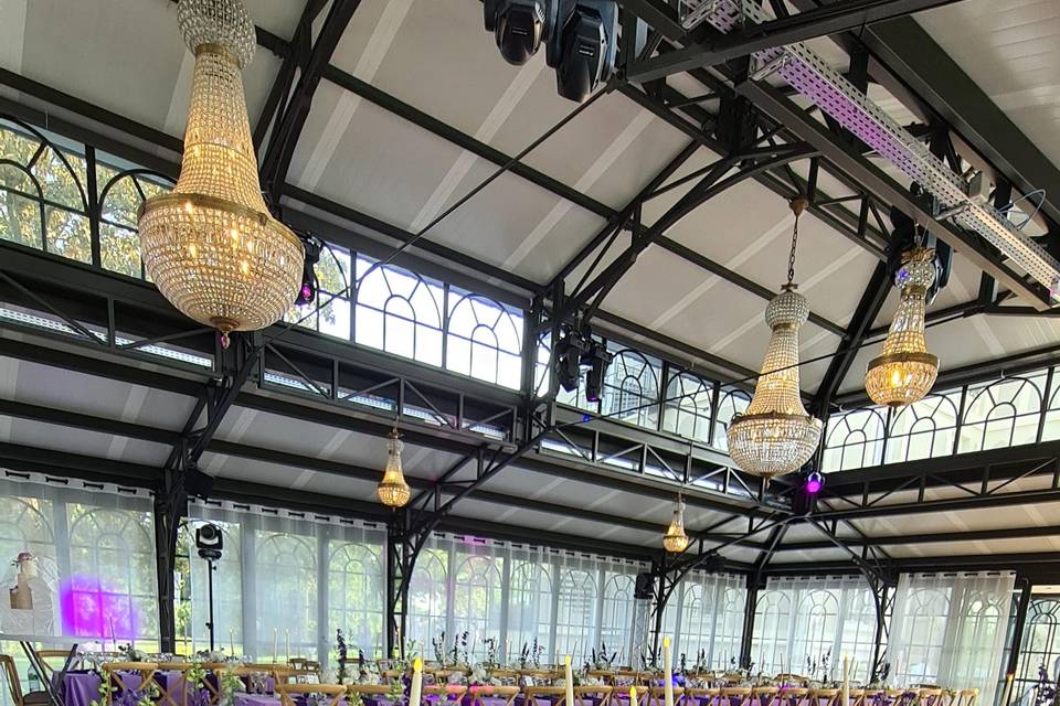 Mariage orangerie violet vert