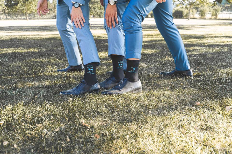 Mariage chic bleu chaussettes