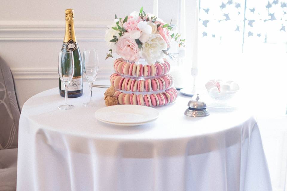 Gâteau mariage macarons