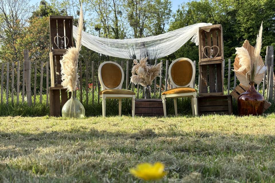 Espace laïque dans le jardin