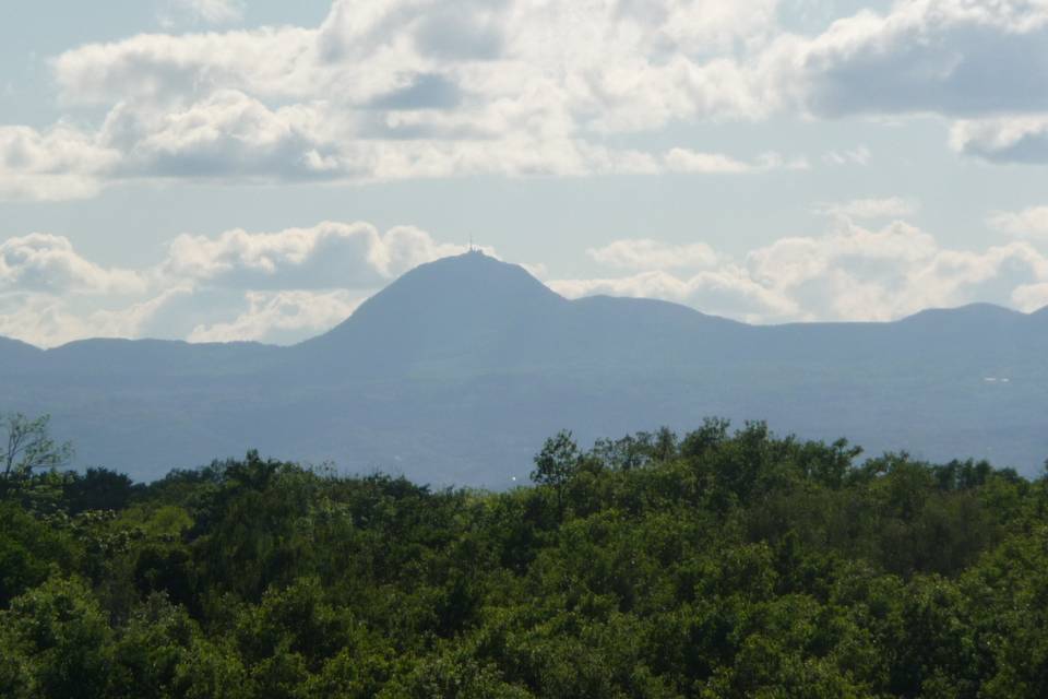 Vue sur la Chaînes des Puys