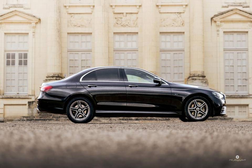 Véhicule haut de gamme