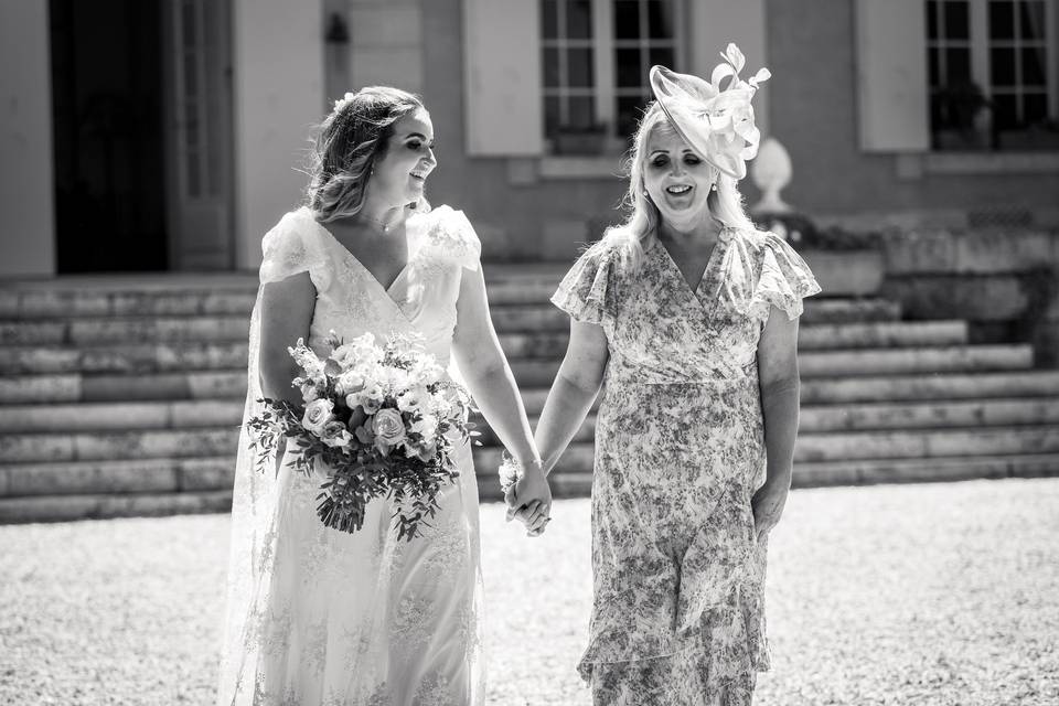 M & D Bride and mum