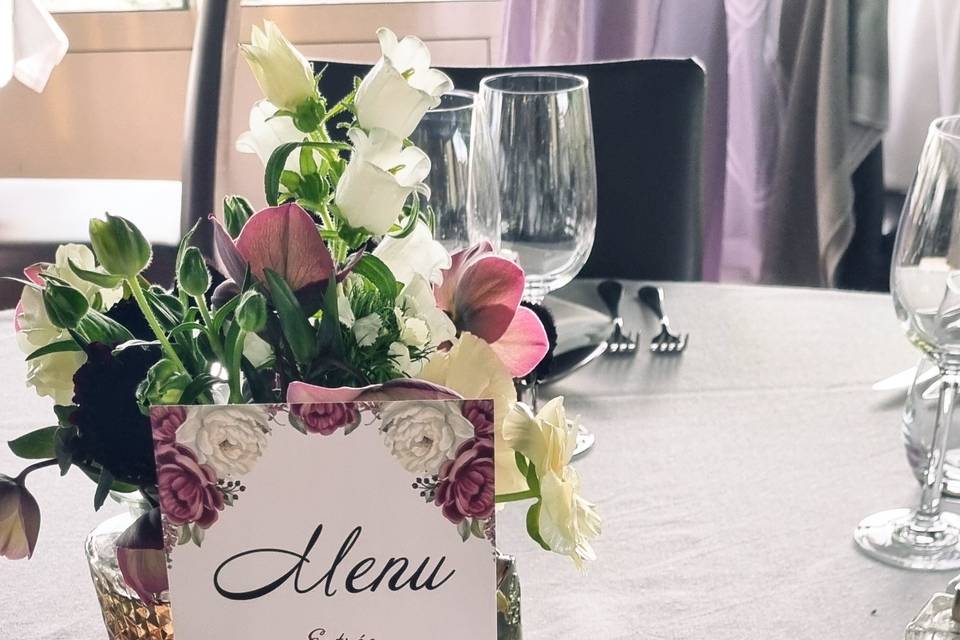 Menu + nom des tables floral