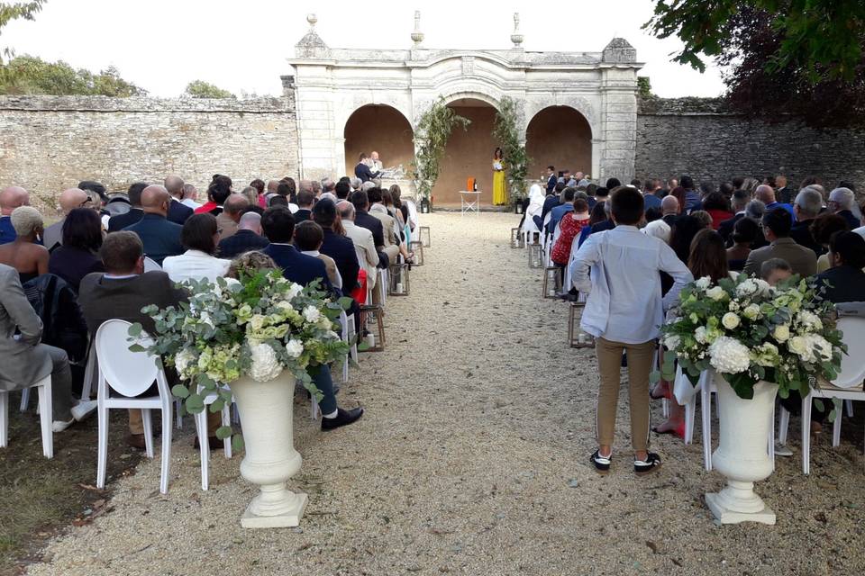 Cérémonie dans le parc
