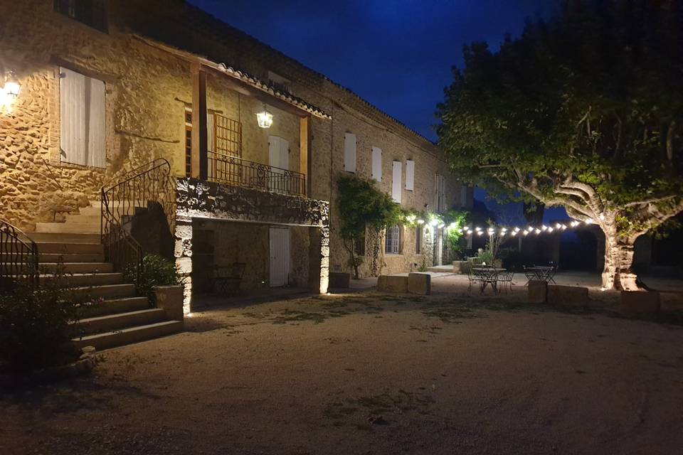 Mas Provencal & Chambre d'hôte