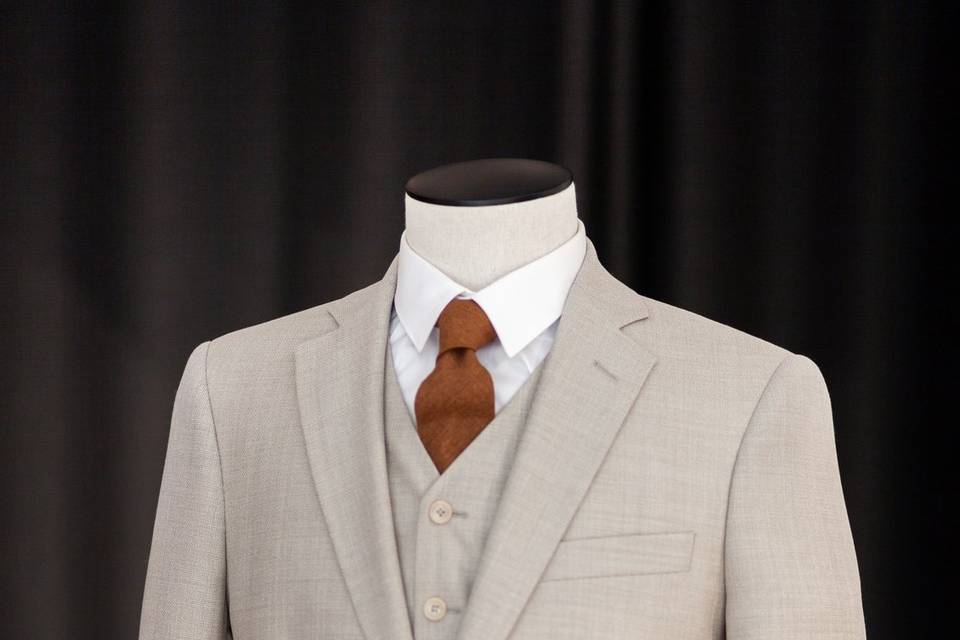 Detail_Costume gris clair