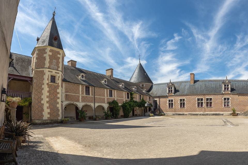 Grande Halle de Chamerolles