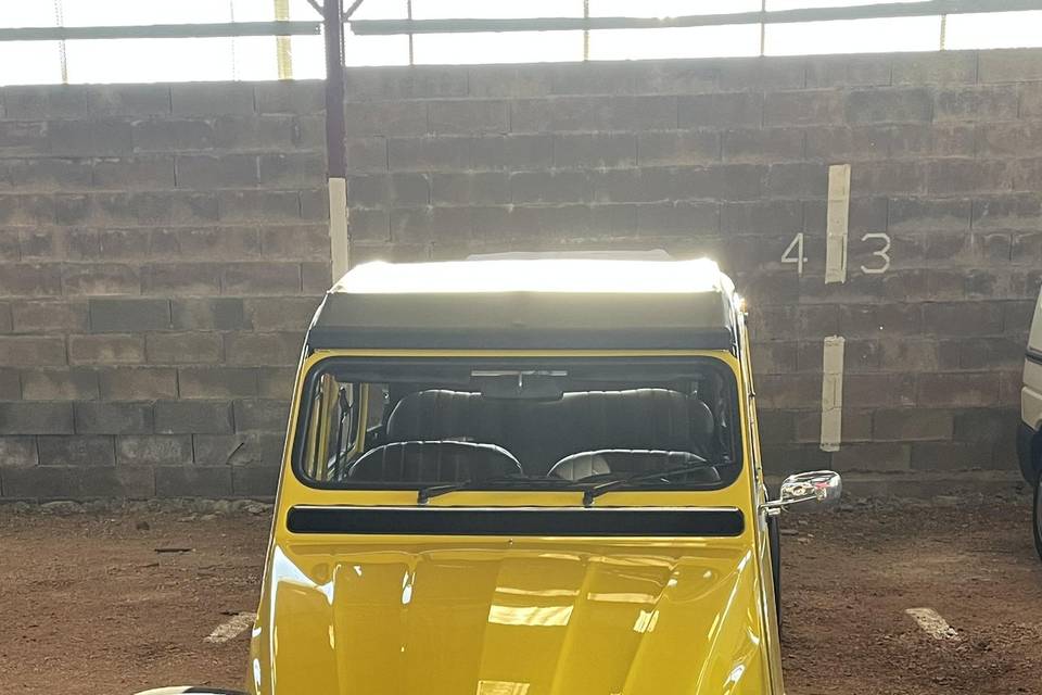 2 CV Charleston