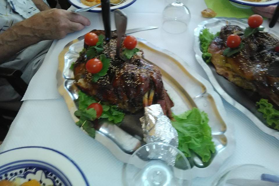 Méchoui d'agneau au miel