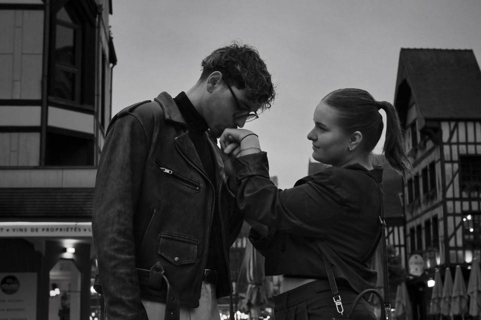 Centre ville Troyes couple