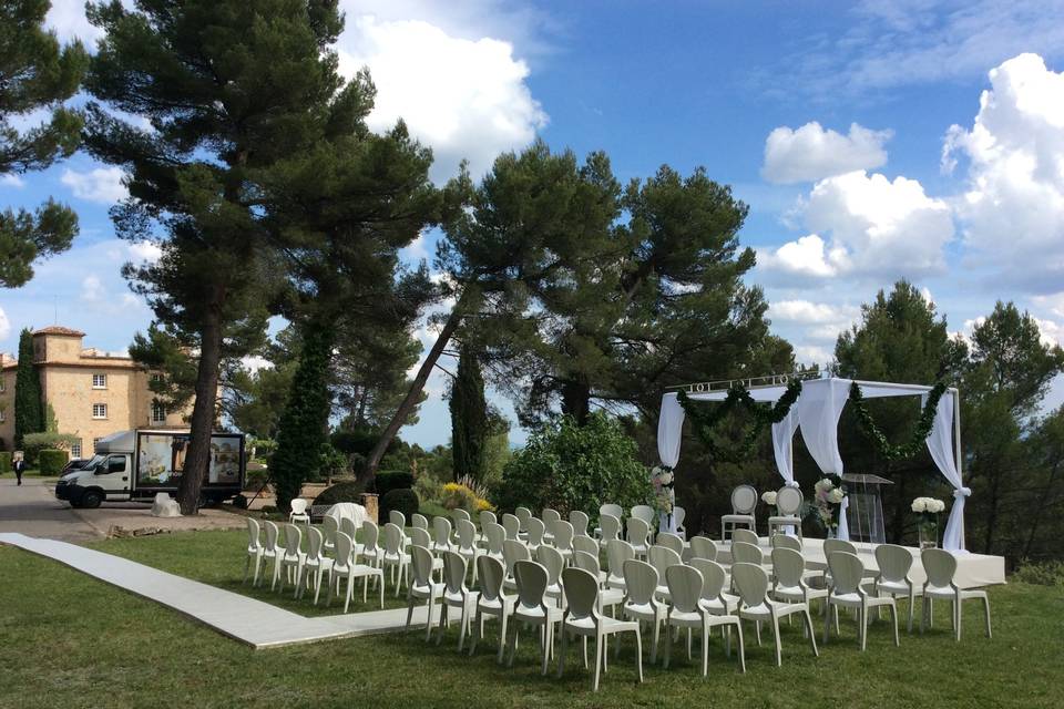 Mariage dans le parc