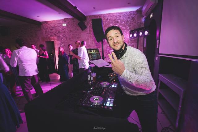 DJ Mike