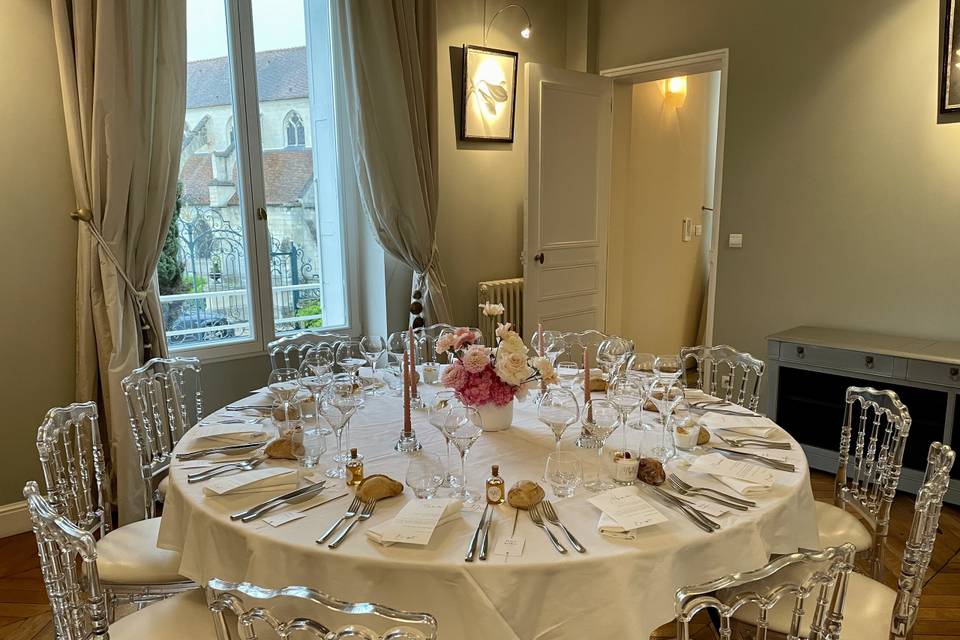 Petit Salon