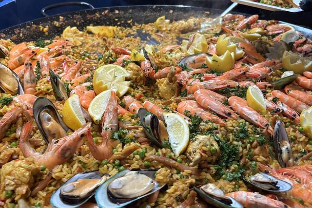 Paella géante