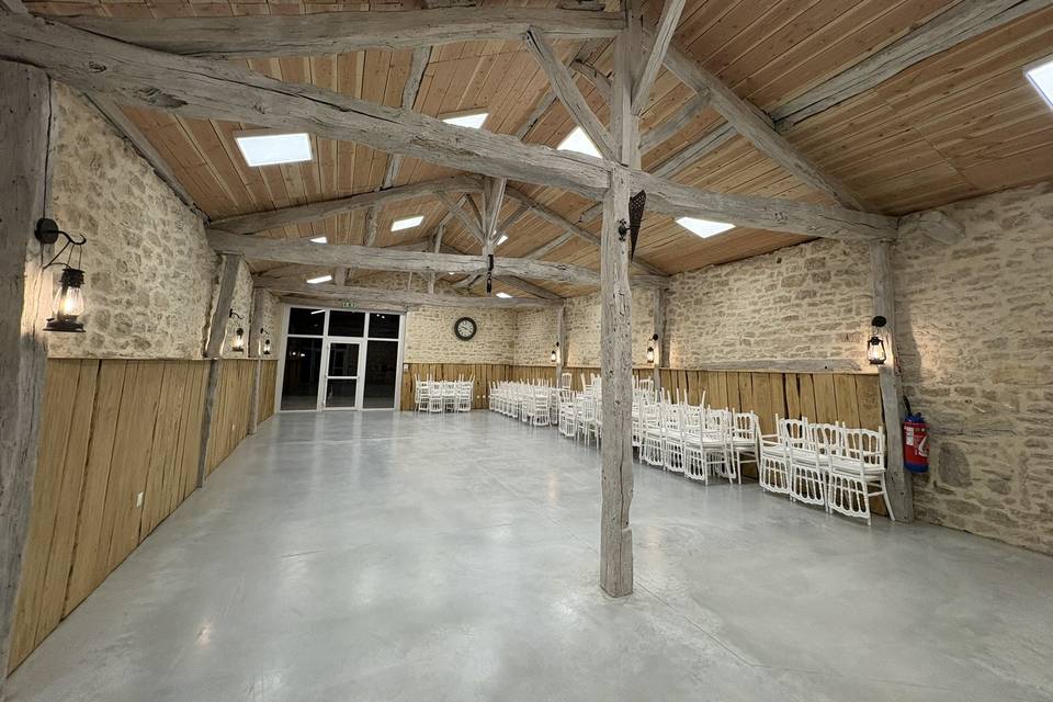 Salle la nuit