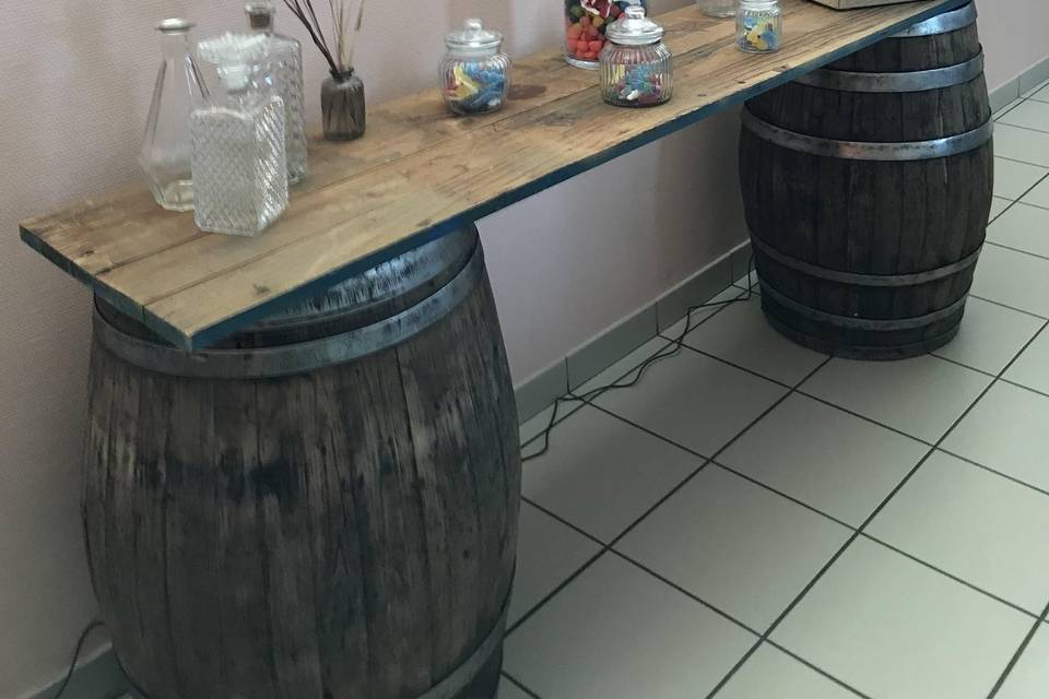Tonneaux, vases, bonbonnières