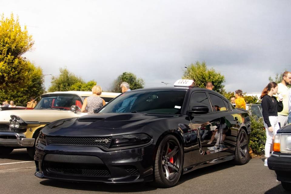 Dodge charger hellcat
