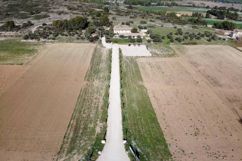 Allée d'accueil vue drone