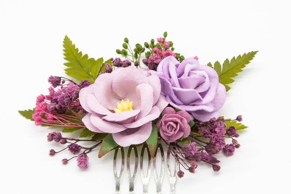 Peigne fleuri violet
