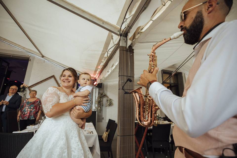 AM Event wedding sax