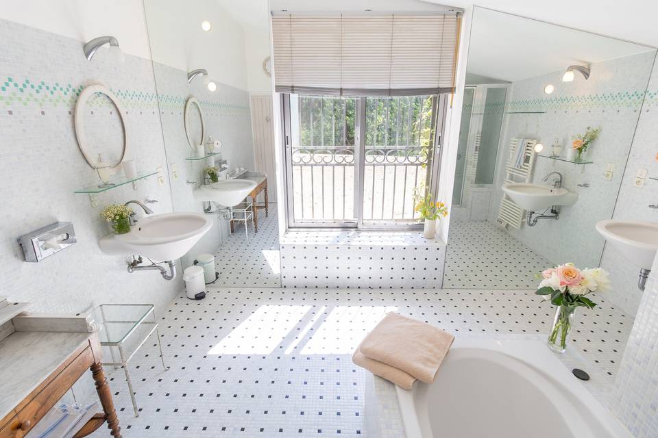 Grande salle de bain