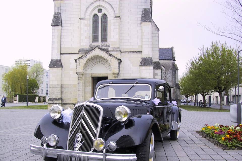 CITROËN TRACTION 15 SIX