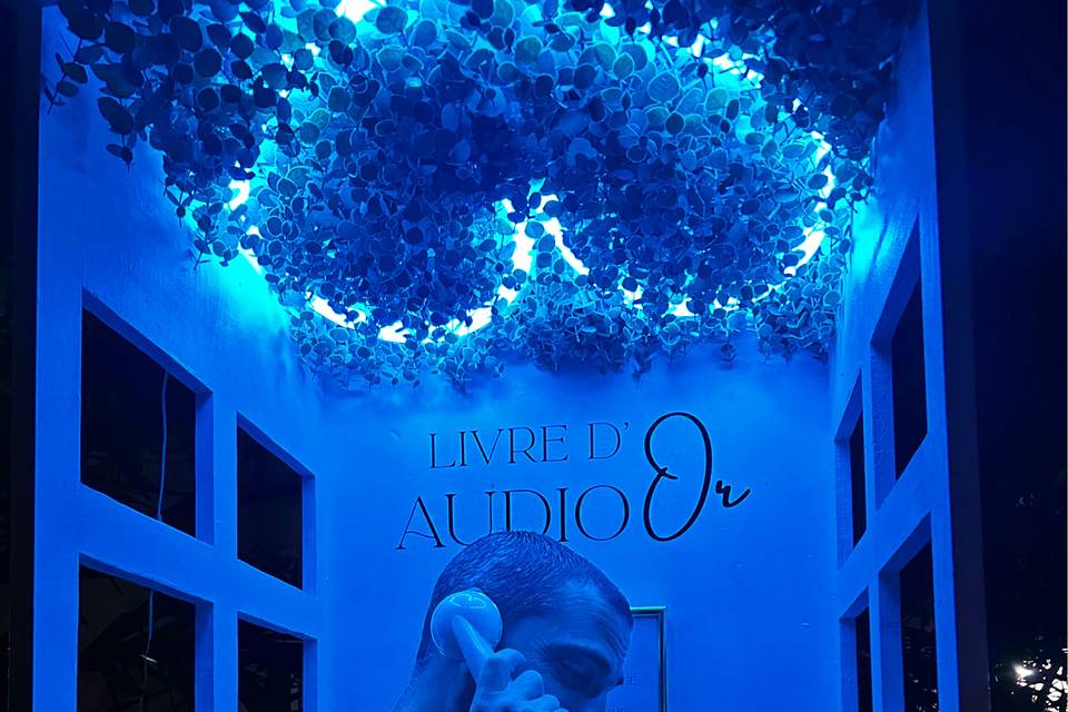 Livre d'or audio cabine