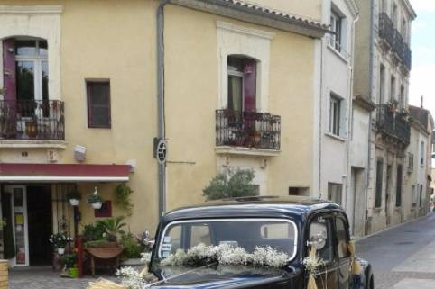 Décoration de voiture de mariage