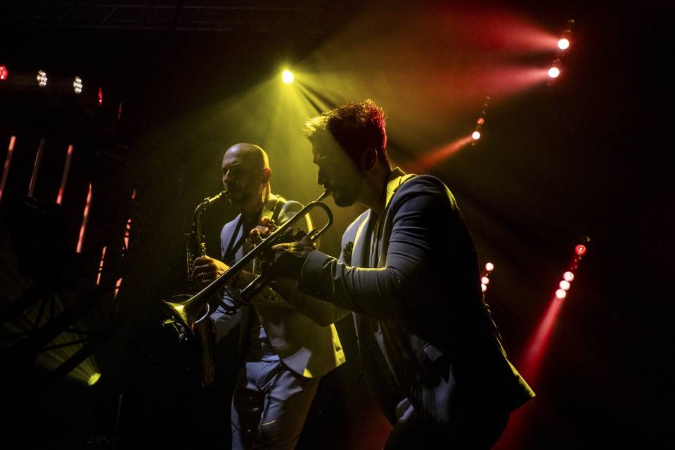 Dj et saxophone