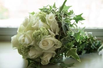 Bouquet de mariée roses blanches