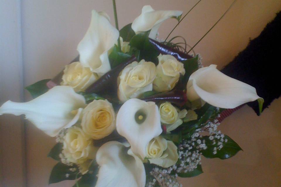 Bouquet de mariée rond blanc