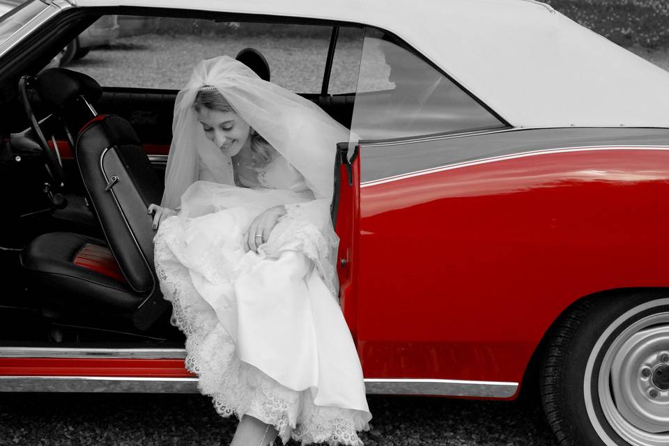 La mariée et la voiture