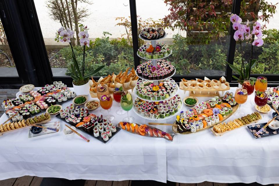 Dressage table buffet