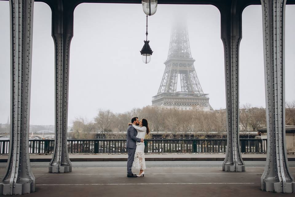 Love Clic See