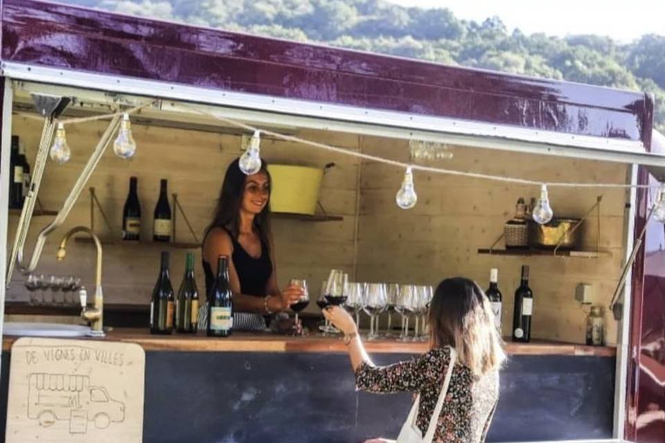 De Vignes en Villes - Wine Truck