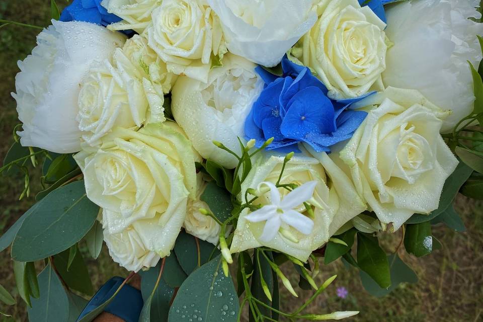 Bouquet mariée en bleu