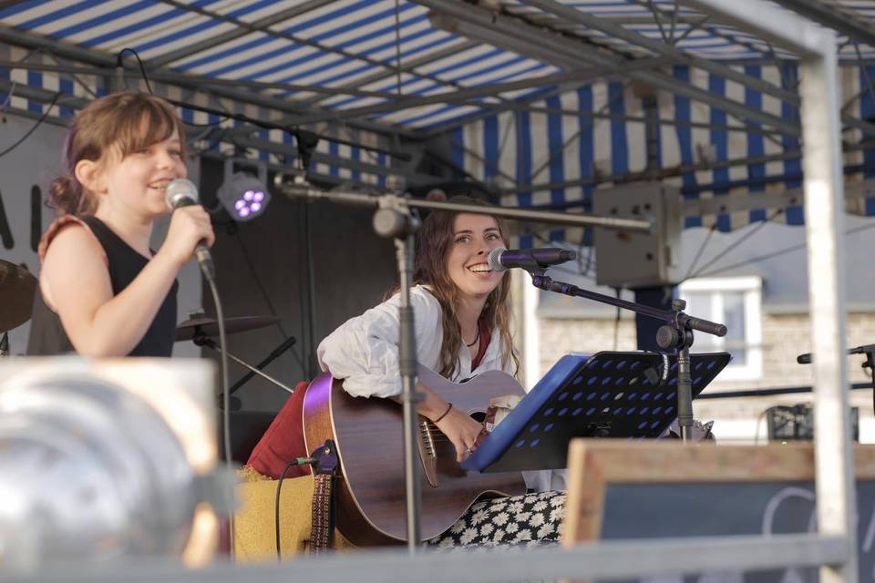 Maïa et Lili à Maroué