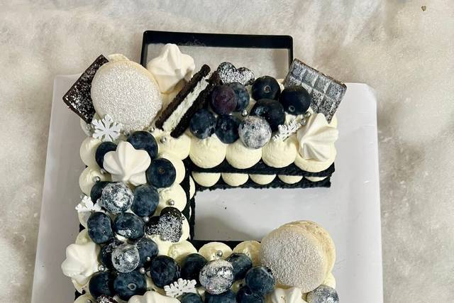 Letter Cake crème diplomate