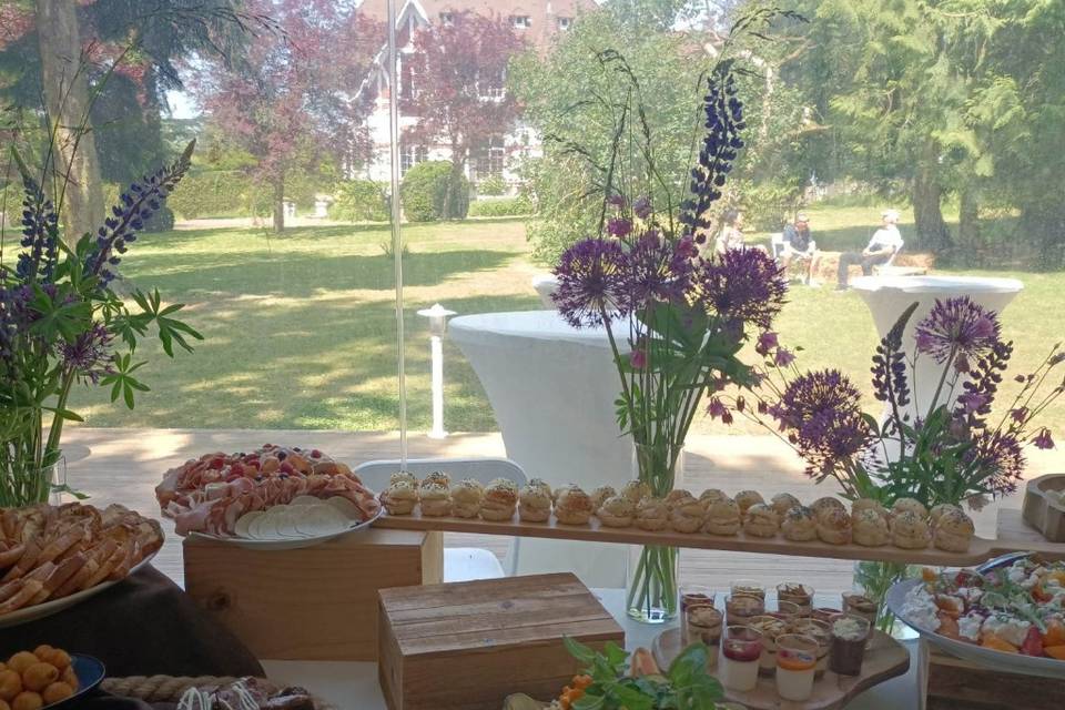 Le buffet vue sur le parc