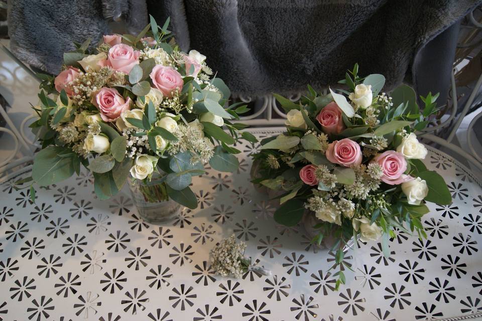 Bouquet de mariée et de demoiselle d'honneur